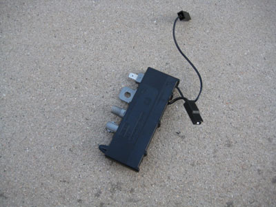 1998 BMW 328I E36 - Radio Signal Amplifier / Trap Circuit Right